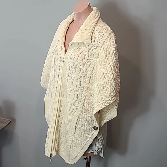 Aran Crafts Sweater Fisherman Cape Poncho Merino Wool Irish Cream Old Money - Picture 5 of 11